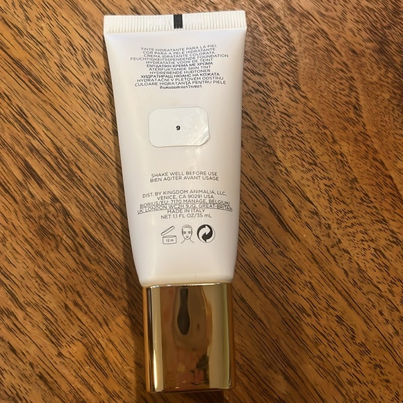 Hourglass Veil Skin Tint - Picture 2 of 4